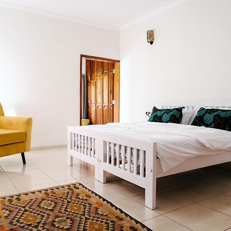 The Guinea Fowl Bed & Breakfast Entebbe Luaran gambar