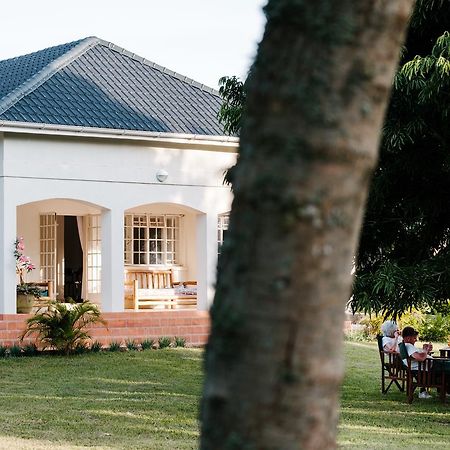 The Guinea Fowl Bed & Breakfast Entebbe Luaran gambar