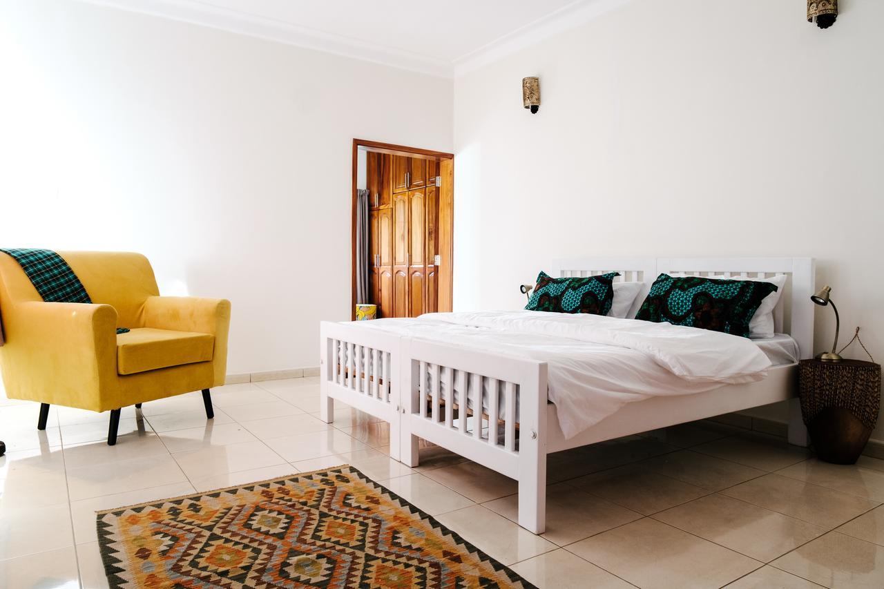 The Guinea Fowl Bed & Breakfast Entebbe Luaran gambar